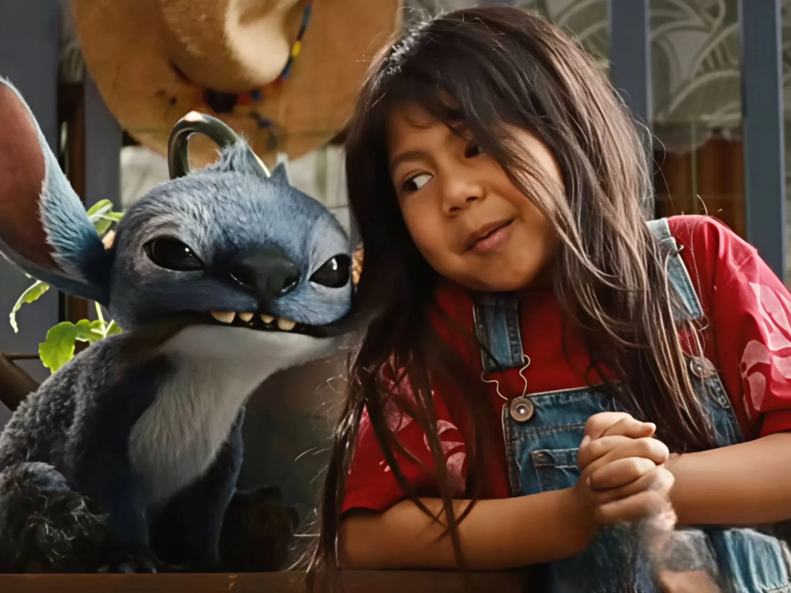 Lilo & Stitch live action escena familiar en cine